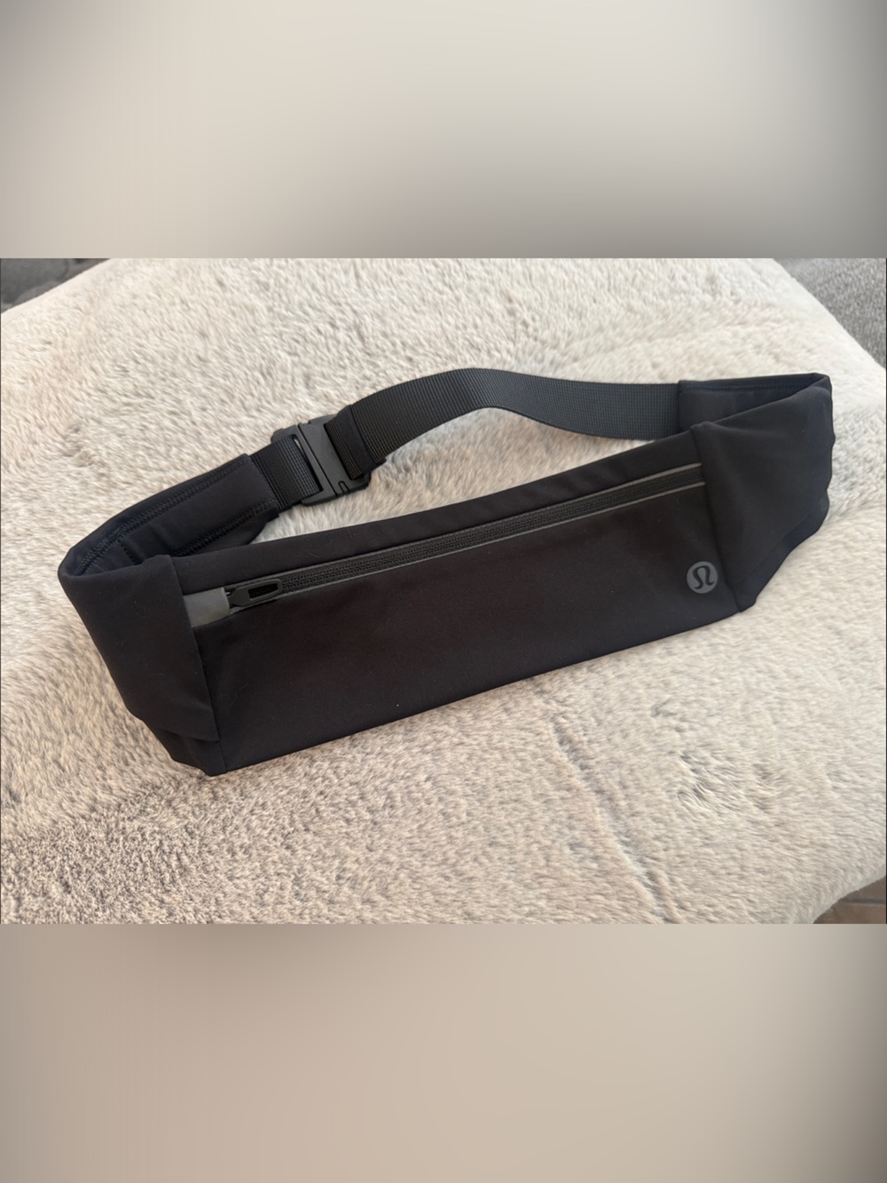 lululemon athletica Black runners belt NWOT XS/S